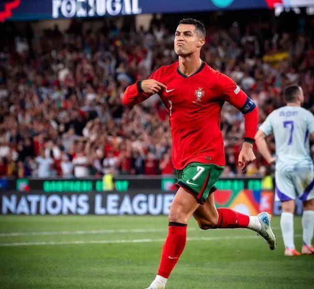 九游移动端-险胜引发热议！，C罗在澳大利亚队比赛中战术调整上演精彩一战的简单介绍