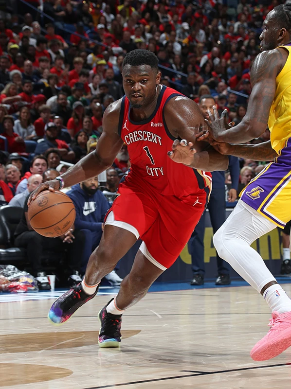 九游官网-包含新奥尔良鹈鹕迎欧冠关键赛；清晨防线松动；赛场秩序良好；纪律约束更严格的词条